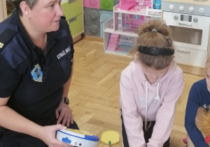 Wizyta straży miejskiej i warsztaty z udzielania pierwszej pomocy