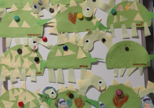 Prace dzieci - dinozaury z papieru.